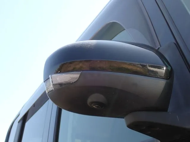 タント　カスタム（ダイハツ）の車両写真