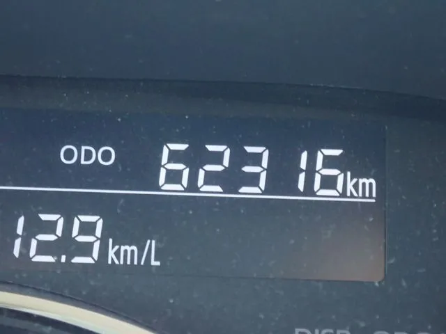 タント　カスタム（ダイハツ）の車両写真