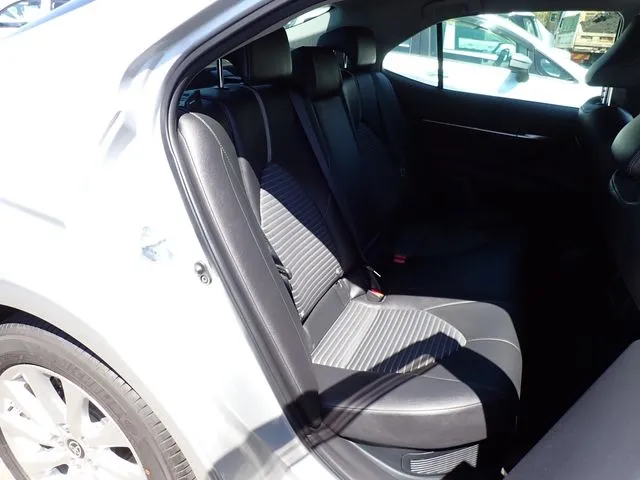 トヨタ　カムリ　ハイブリッド