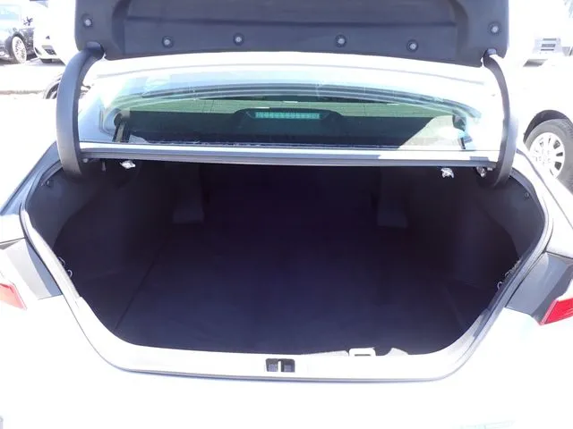 トヨタ　カムリ　ハイブリッド