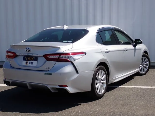 トヨタ　カムリ　ハイブリッド
