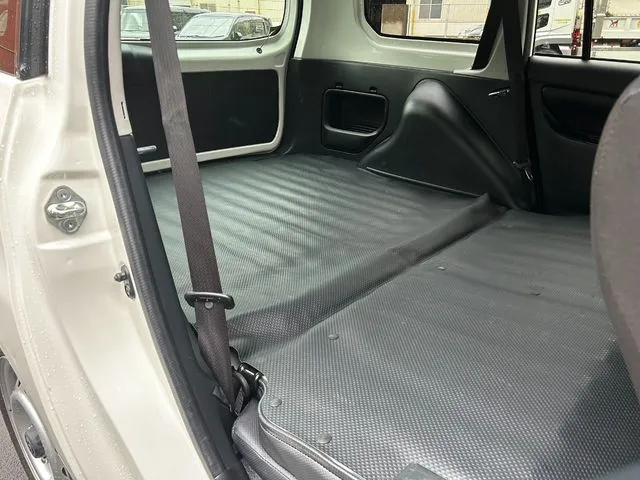 プロボックスバン　２ＷＤ（トヨタ）の車両写真