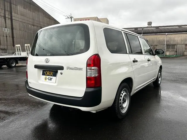 プロボックスバン　２ＷＤ（トヨタ）の車両写真
