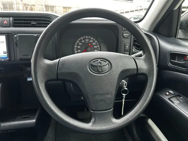 プロボックスバン　２ＷＤ（トヨタ）の車両写真