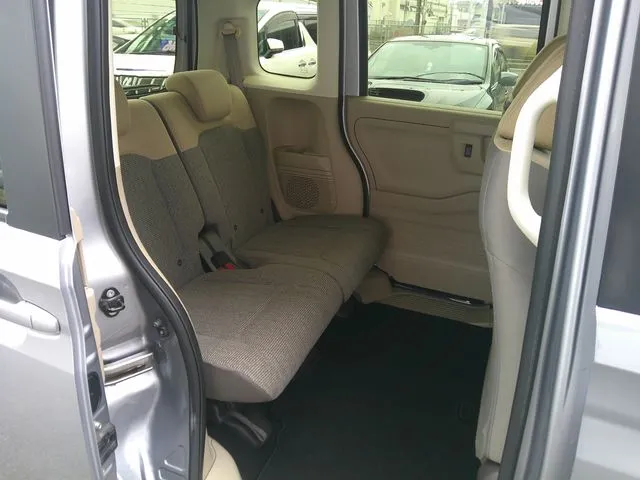 Ｎ　ＢＯＸ　４ＷＤ（ホンダ）の車両写真