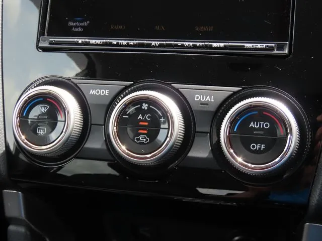 フォレスター（スバル）の車両写真