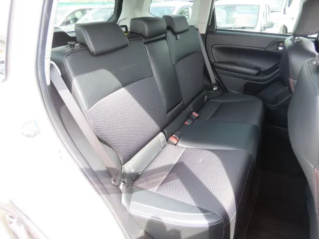 フォレスター（スバル）の車両写真