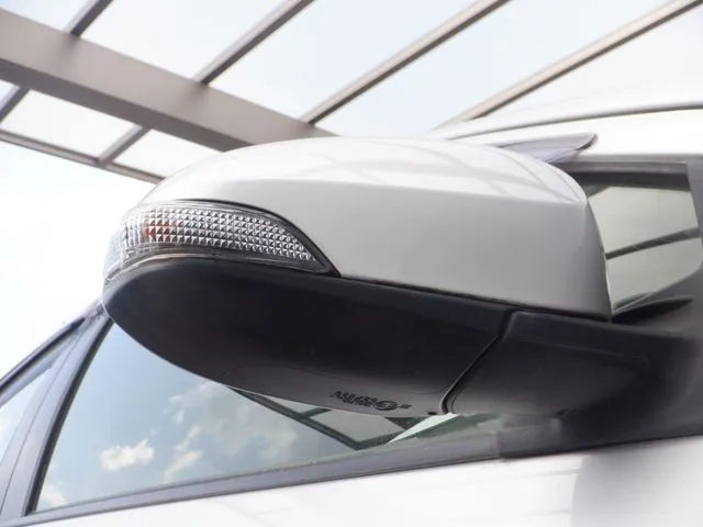 アクア（トヨタ）の車両写真