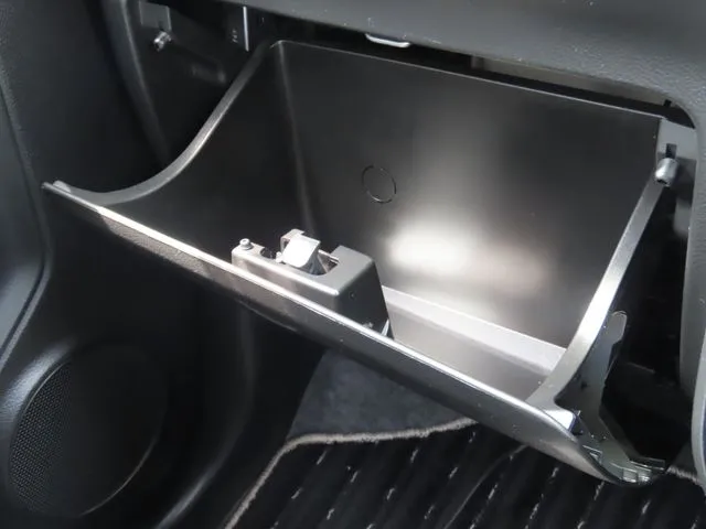 アルト ワークス 4WD(スズキ)の車両写真