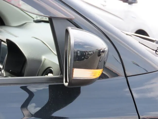 アルト ワークス 4WD(スズキ)の車両写真