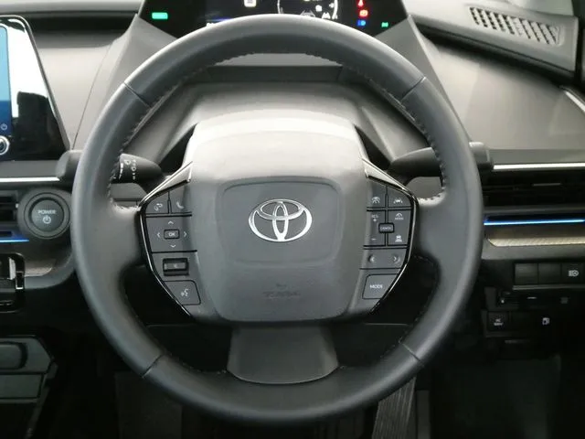 プリウス（トヨタ）の車両写真