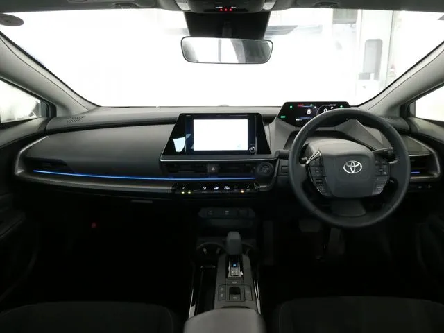 プリウス（トヨタ）の車両写真