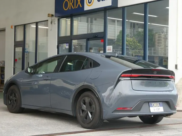 プリウス（トヨタ）の車両写真