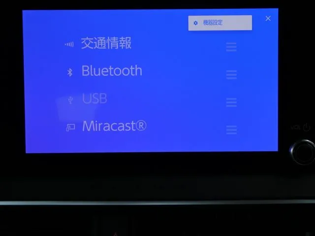 プリウス（トヨタ）の車両写真