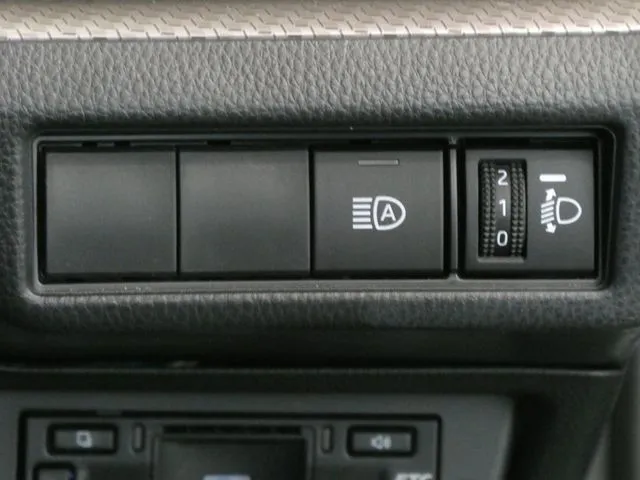 プリウス（トヨタ）の車両写真