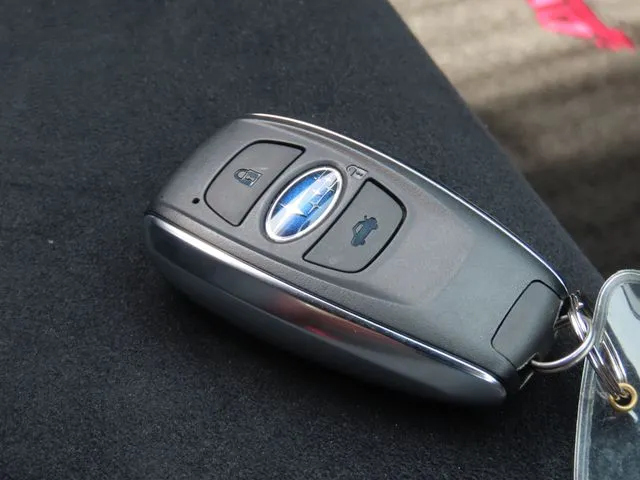 WRX S4(スバル)の車両写真