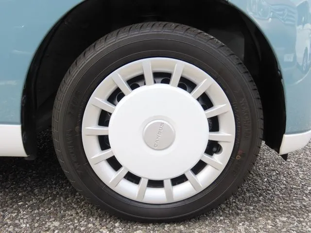 ムーヴ キャンバス(ダイハツ)の車両写真