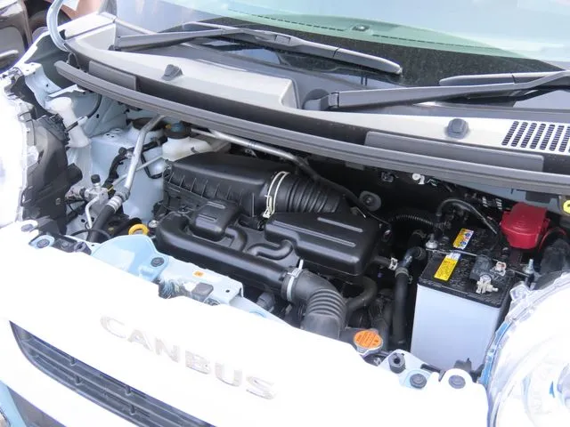 ムーヴ キャンバス(ダイハツ)の車両写真