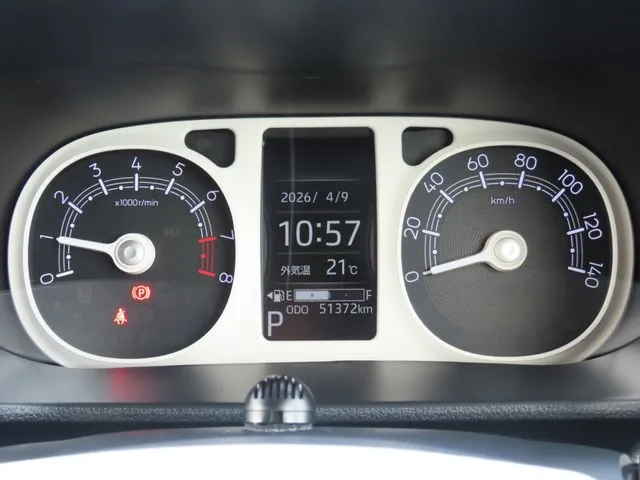 ムーヴ キャンバス(ダイハツ)の車両写真