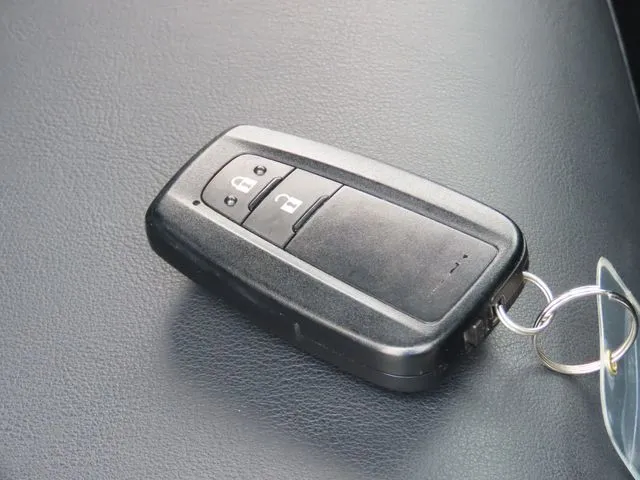 プリウス(トヨタ)の車両写真