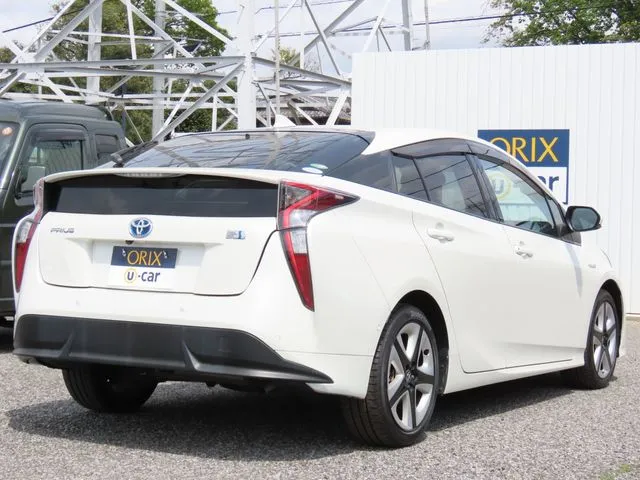 プリウス(トヨタ)の車両写真