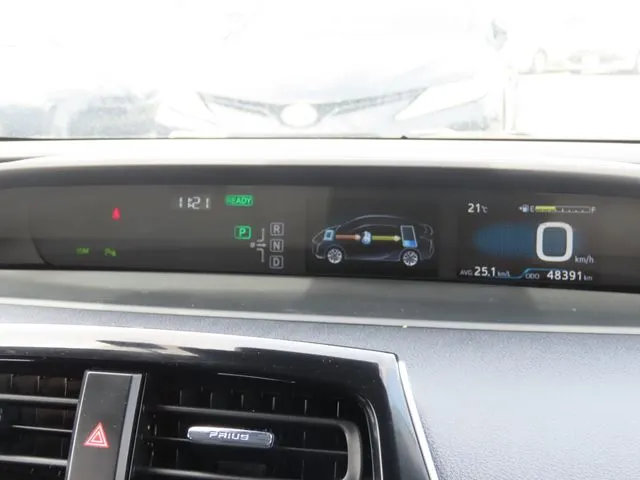プリウス(トヨタ)の車両写真