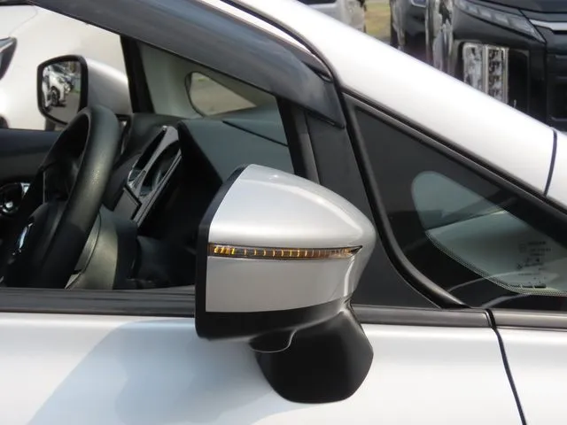 ノート（ニッサン）の車両写真