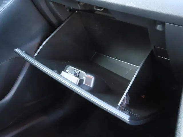 ＭＡＺＤＡ２（マツダ）の車両写真