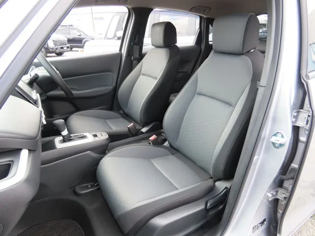 フィット　ｅ：ＨＥＶ（ホンダ）の車両写真