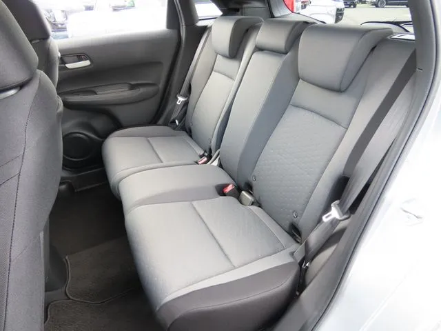 フィット　ｅ：ＨＥＶ（ホンダ）の車両写真