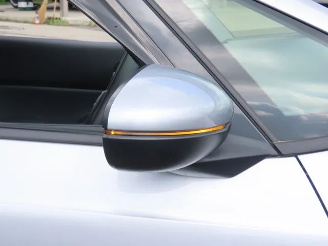 フィット　ｅ：ＨＥＶ（ホンダ）の車両写真