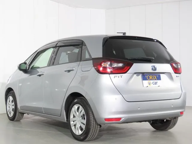 フィット　ｅ：ＨＥＶ（ホンダ）の車両写真