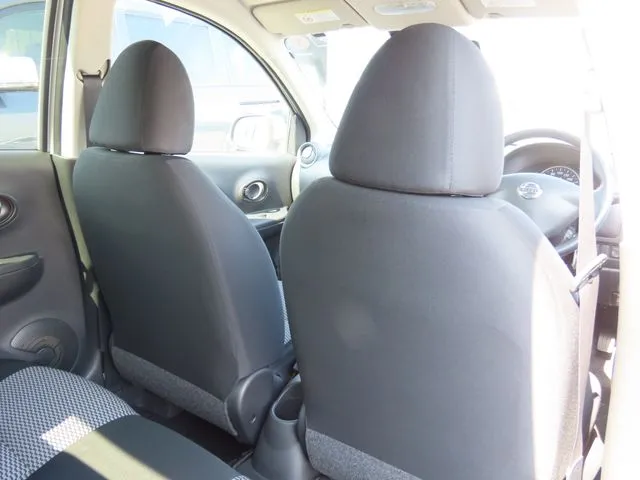 マーチ（ニッサン）の車両写真