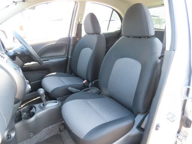 マーチ（ニッサン）の車両写真