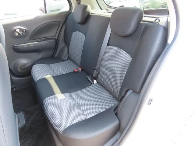 マーチ（ニッサン）の車両写真