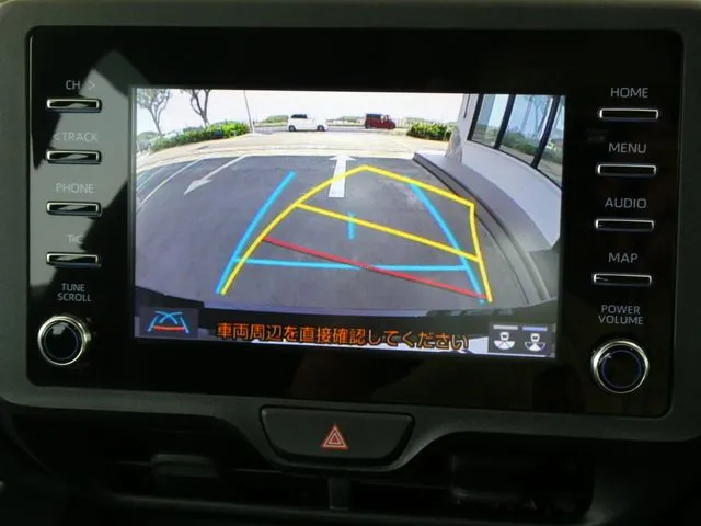 ヤリス　ハイブリッド（トヨタ）の車両写真