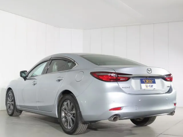 ＭＡＺＤＡ６　セダン（マツダ）の車両写真