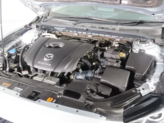 ＭＡＺＤＡ６　セダン（マツダ）の車両写真