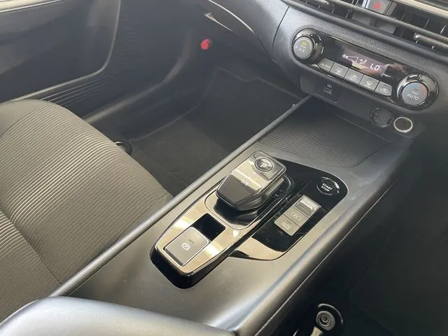 ニッサン　ノート