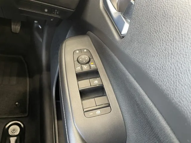 ニッサン　ノート