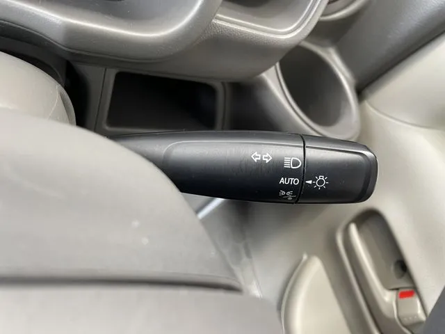 エブリイバン（スズキ）の車両写真