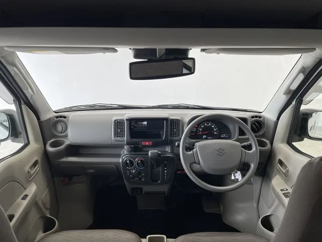 エブリイバン（スズキ）の車両写真