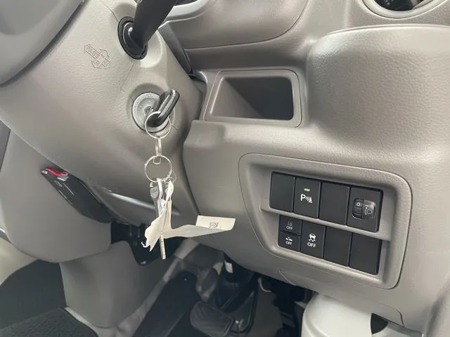 エブリイバン（スズキ）の車両写真