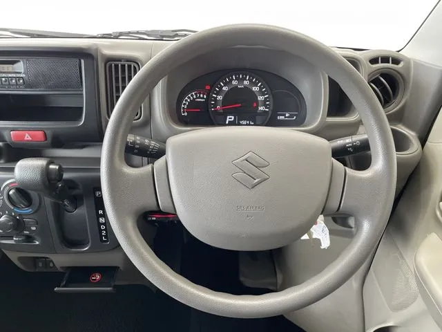 エブリイバン（スズキ）の車両写真