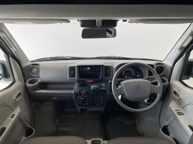 エブリイバン（スズキ）の車両写真
