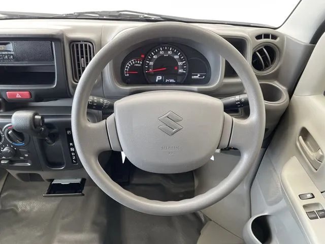 エブリイバン（スズキ）の車両写真