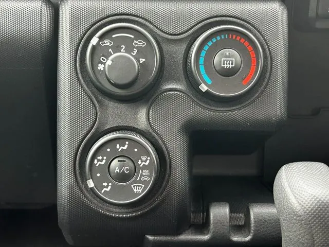 プロボックスバン　２ＷＤ（トヨタ）の車両写真