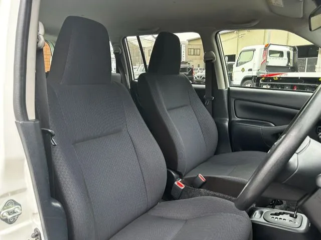 プロボックスバン　２ＷＤ（トヨタ）の車両写真