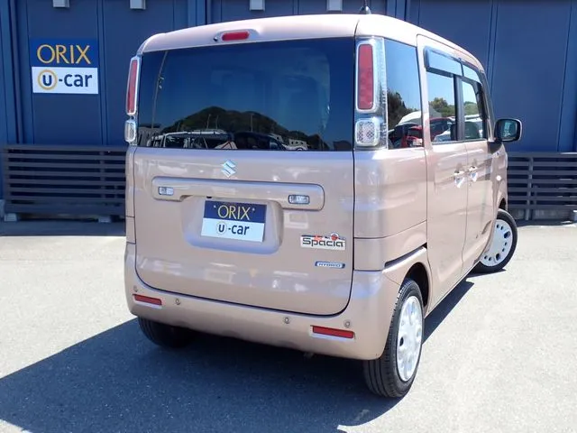 スペーシア（スズキ）の車両写真