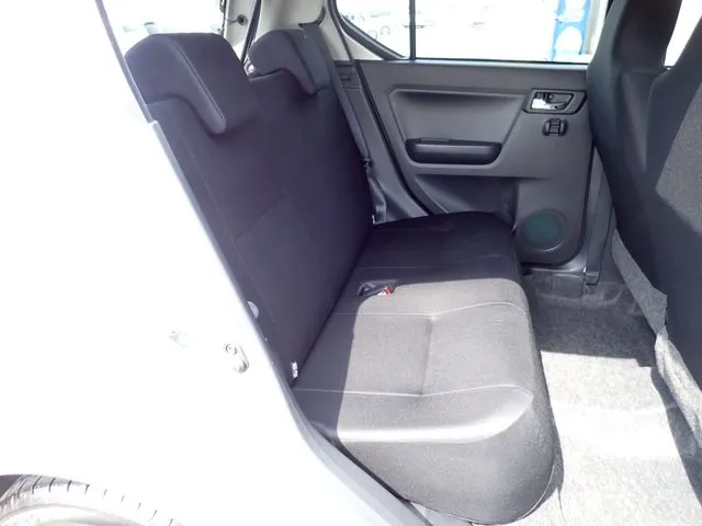 ミラ イース(ダイハツ)の車両写真